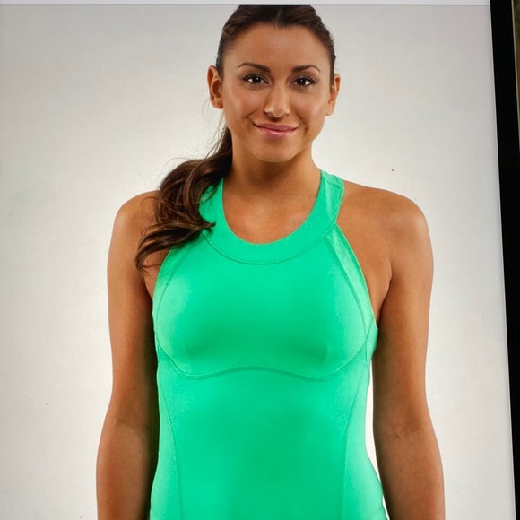 🍋Lululemon Run: Make It
Count Tank
Very Green / Fresh Teal Size 6 - Picture 5 of 12